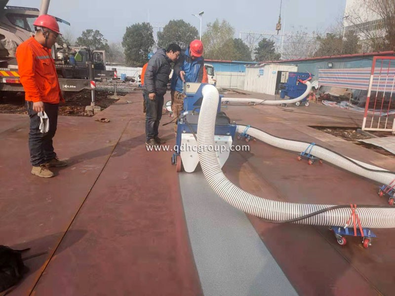 拋丸機(jī)去除鋼板的銹跡 拋丸機(jī)去除鋼板的銹跡