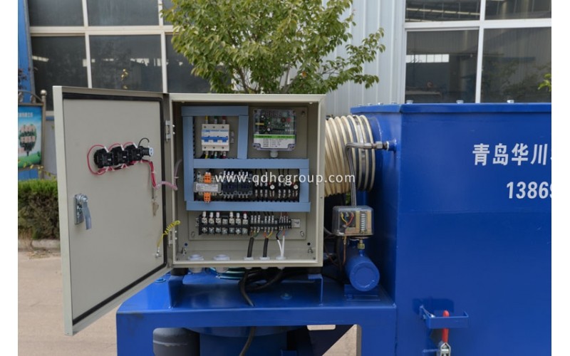 移動清理設備在開機前檢查所有的安全系統(tǒng)